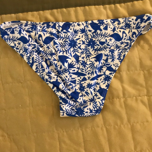 NWT Vineyard Vines x-small bathing suit bottoms - Picture 3 of 3